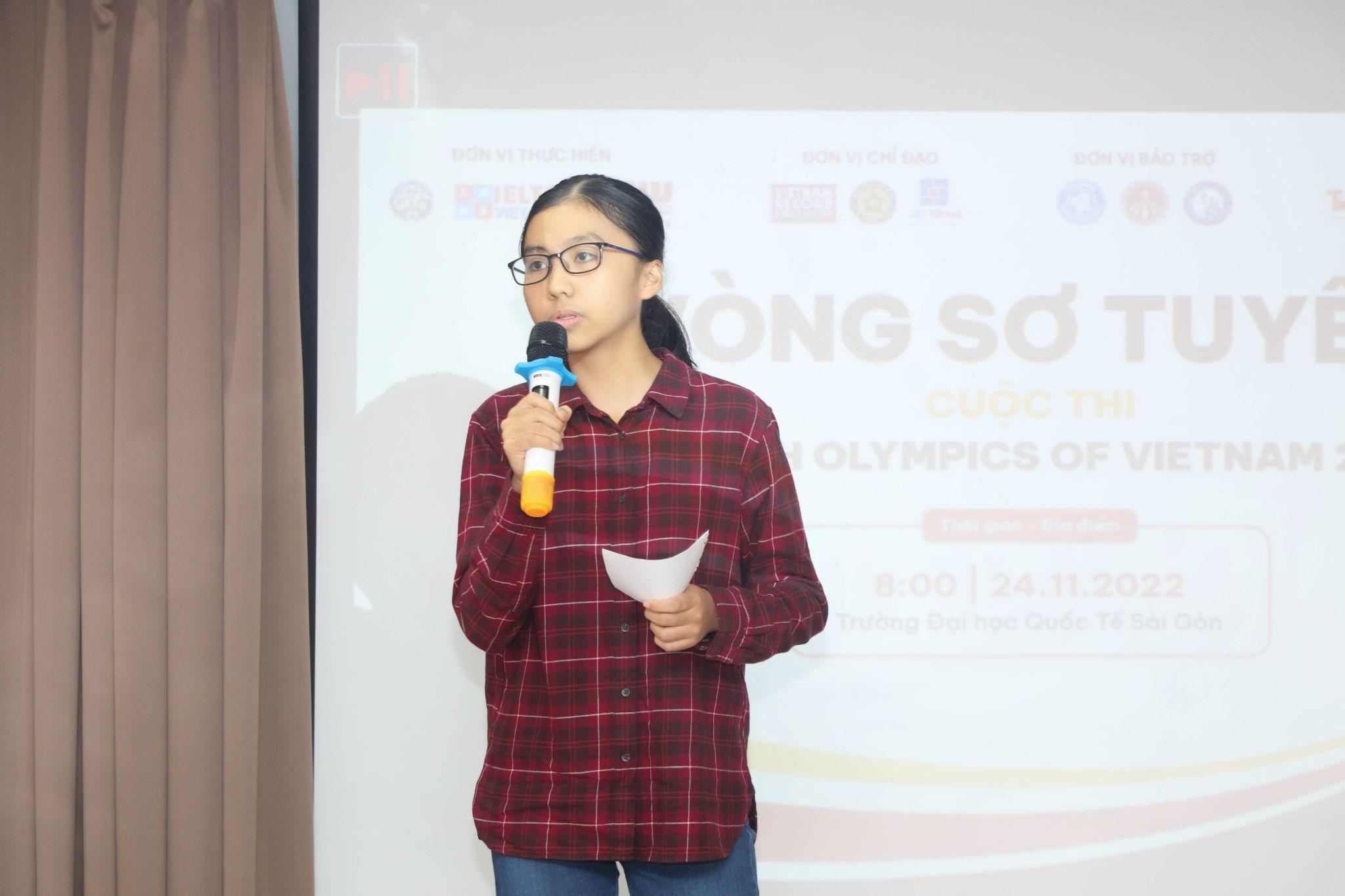 SIUers khai phá khả năng tiếng Anh cùng EOV