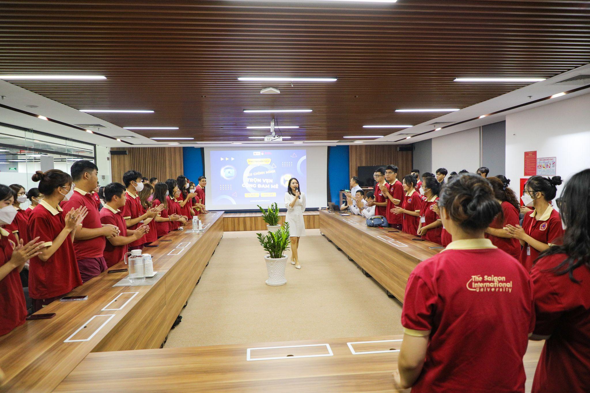 Giải mã “mảnh đất vàng” thương mại điện tử cùng SIU