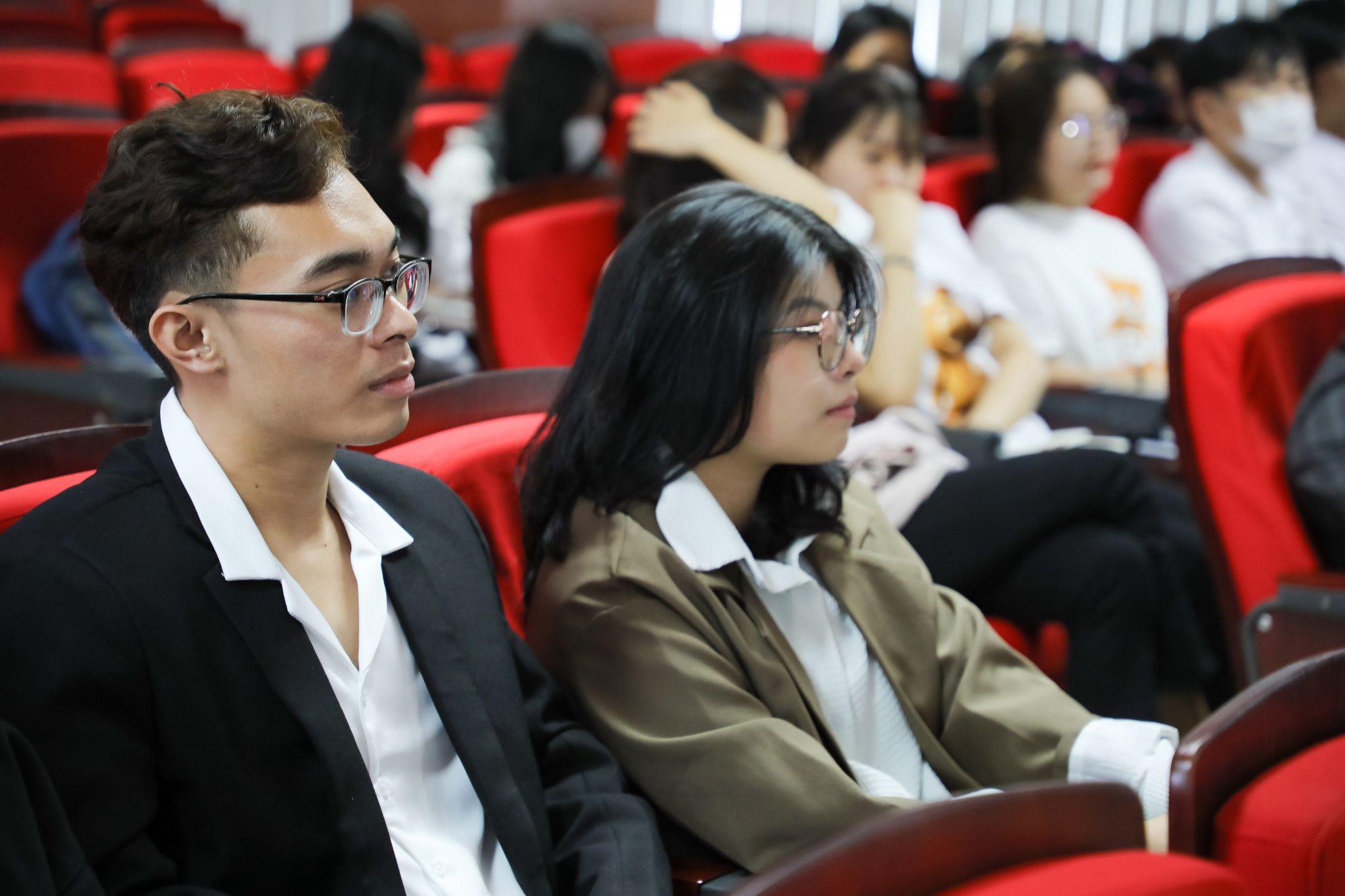 Định hướng phương pháp học hiệu quả với hội thảo ngành Kế toán