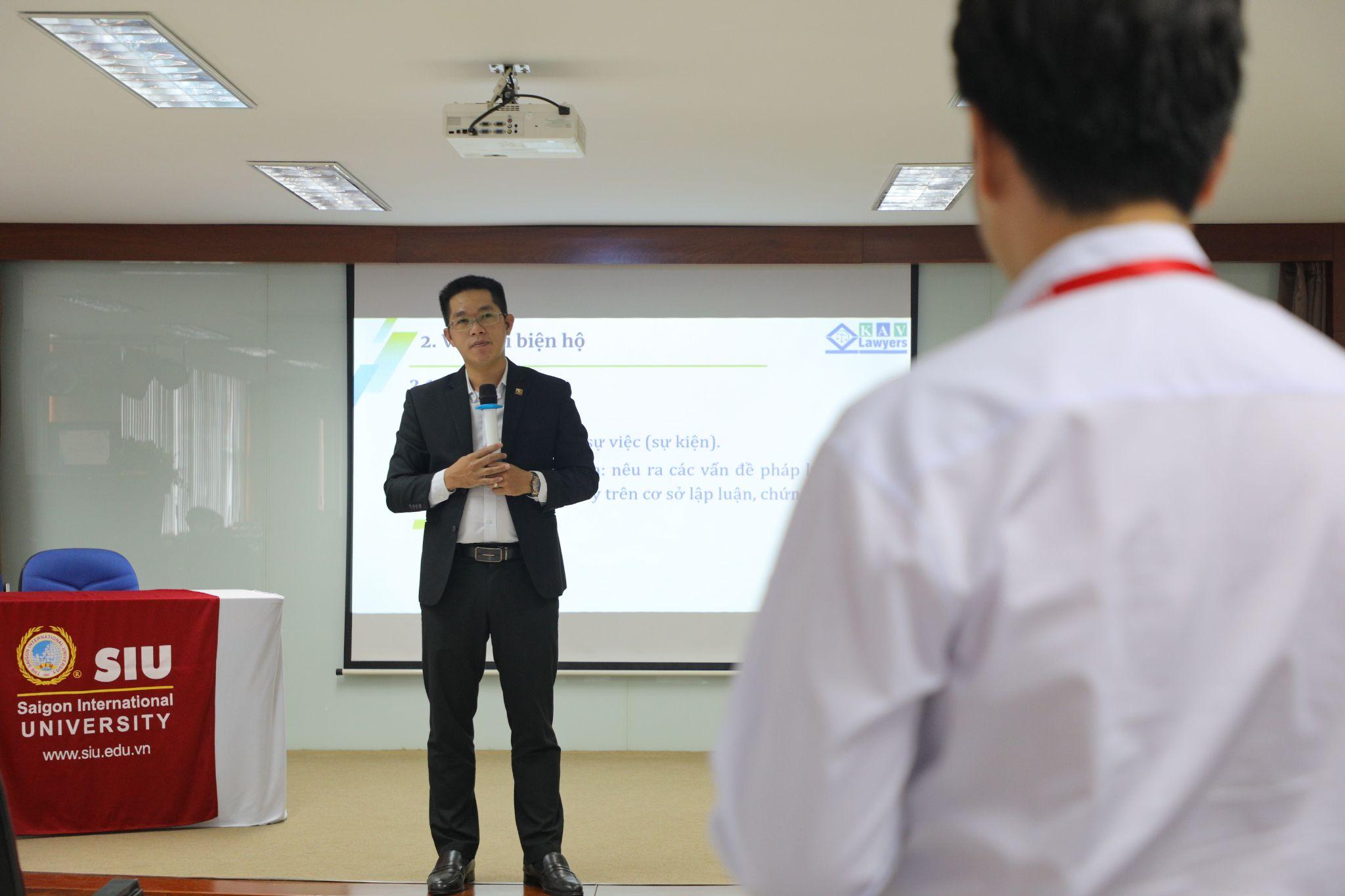 Nâng cao kỹ năng viết bài biện hộ, tranh luận