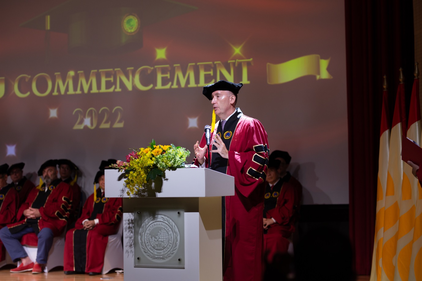 SIU Commencement 2022: Thủ khoa tốt nghiệp nhận học bổng Thạc sĩ toàn phần