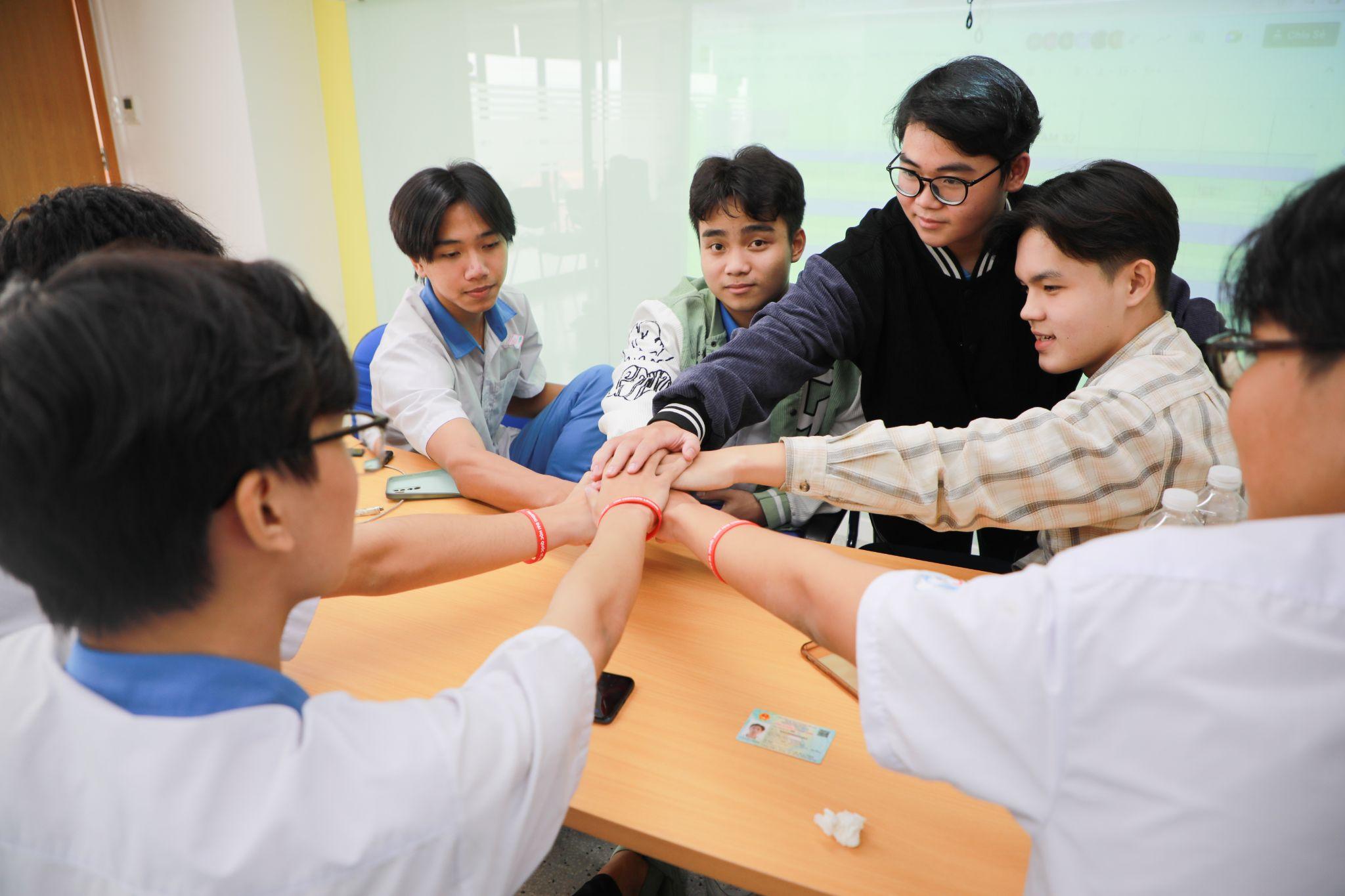 Hào hứng đón đợi nhà vô địch The Teenage Legend lộ diện