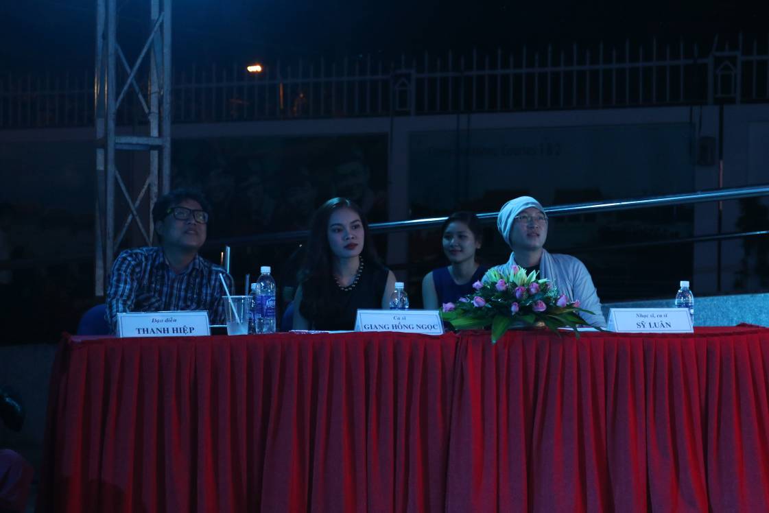 Sỹ Luân, Giang Hồng Ngọc làm giám khảo “SIU Idol 2016”