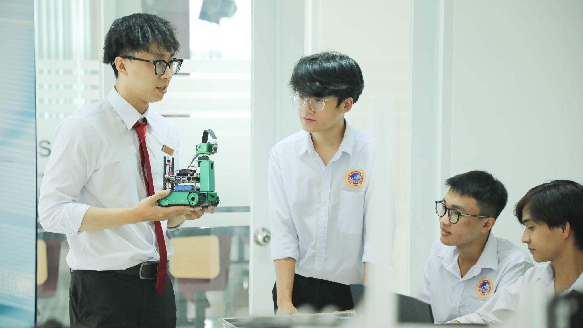 Sinh viên lấy chứng chỉ quốc tế chuyên ngành ngay năm nhất