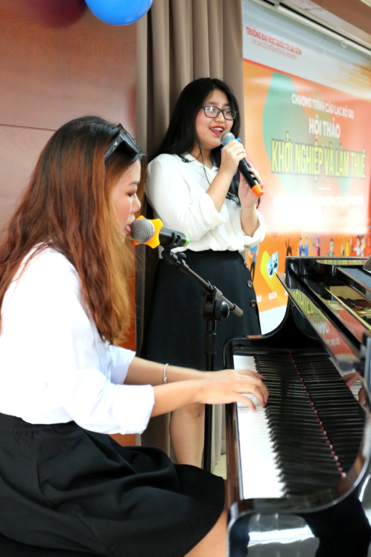 Sinh viên SIU tham quan thực tế doanh nghiệp